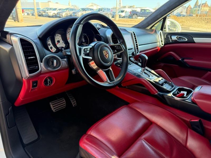 Porsche Cayenne GTS 2017