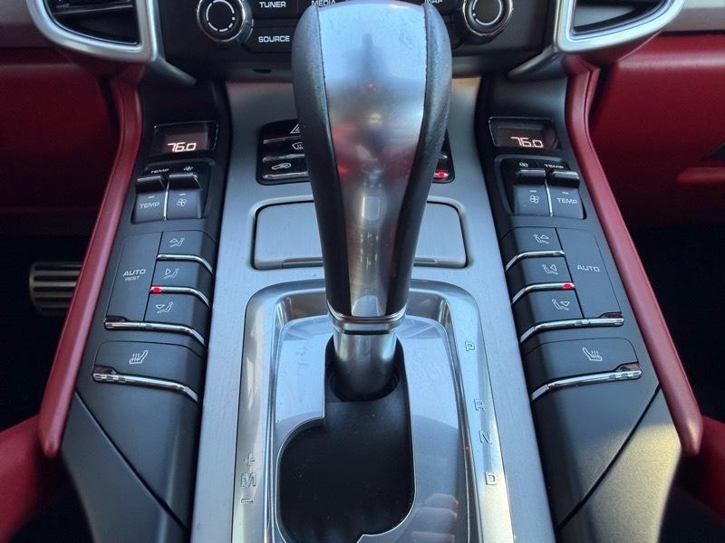 Porsche Cayenne GTS 2017