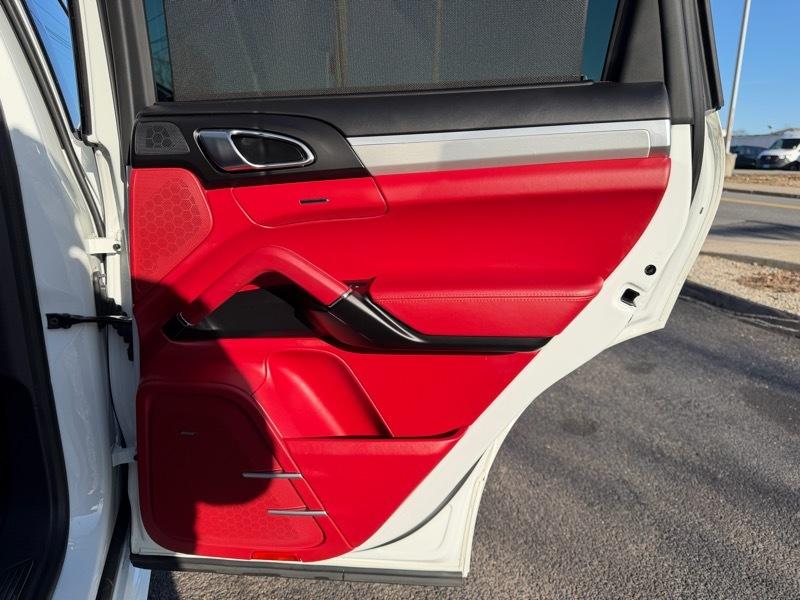 Porsche Cayenne GTS 2017