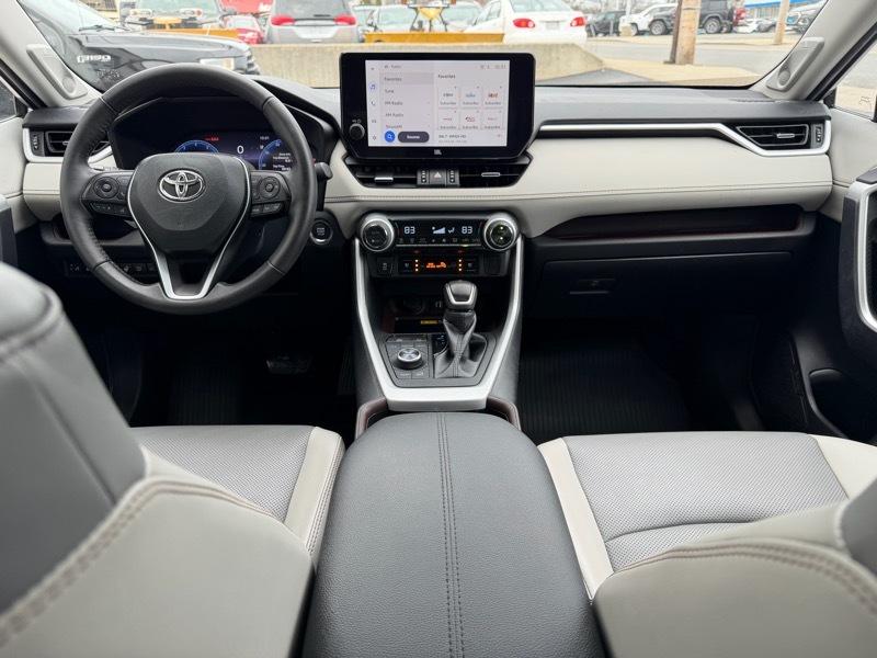 Toyota RAV4 Limited AWD 2023