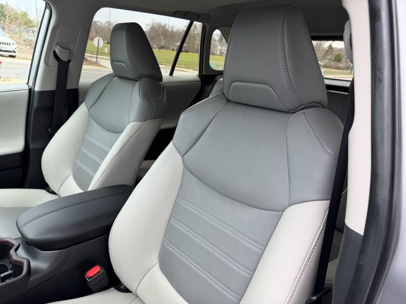 Toyota RAV4 Limited AWD 2023