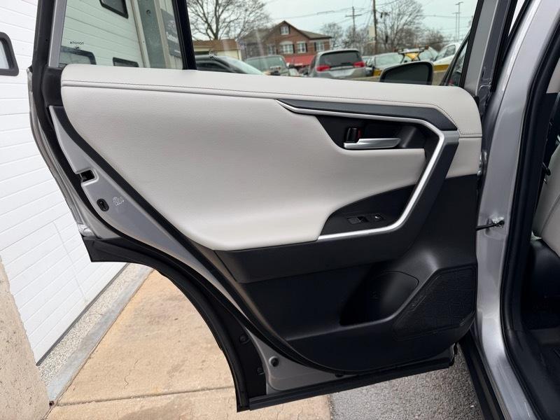 Toyota RAV4 Limited AWD 2023