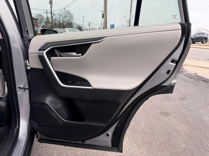 Toyota RAV4 Limited AWD 2023