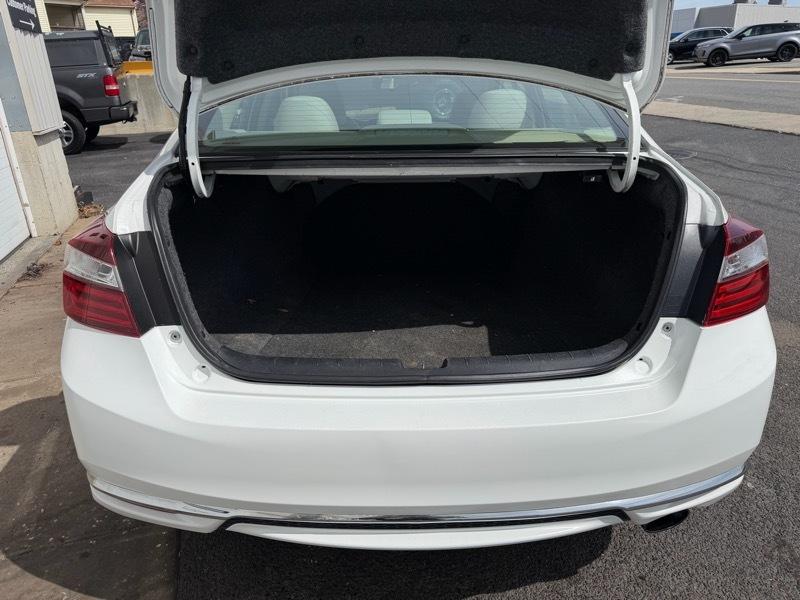 Honda Accord LX Sedan CVT 2016