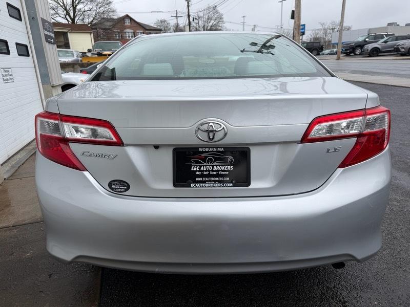 Toyota Camry LE 4D Sedan 2014