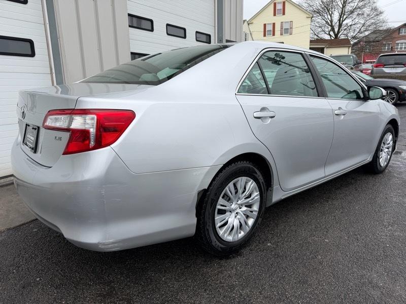 Toyota Camry LE 4D Sedan 2014