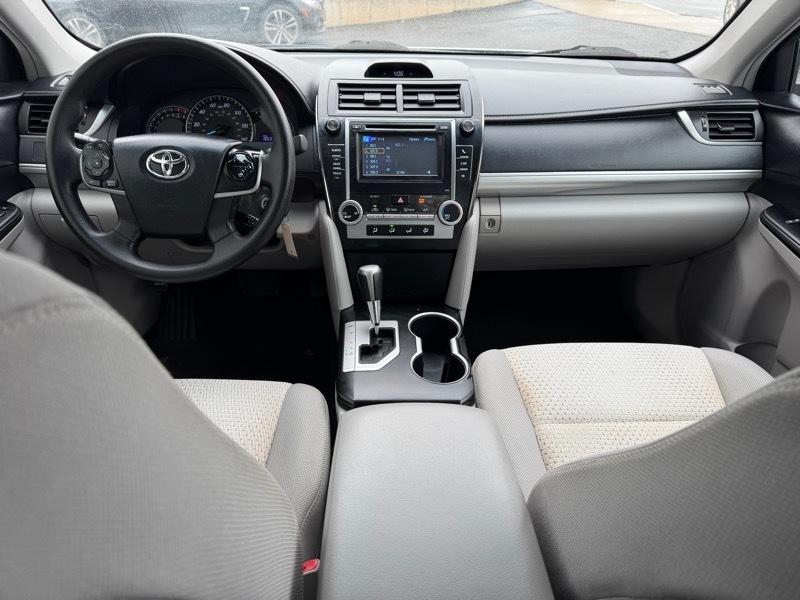 Toyota Camry LE 4D Sedan 2014