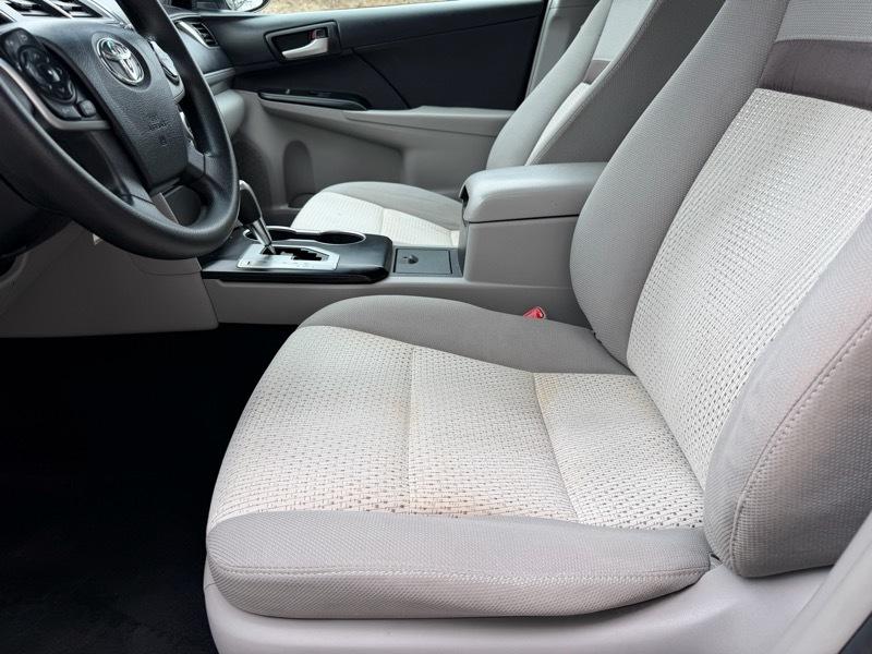 Toyota Camry LE 4D Sedan 2014