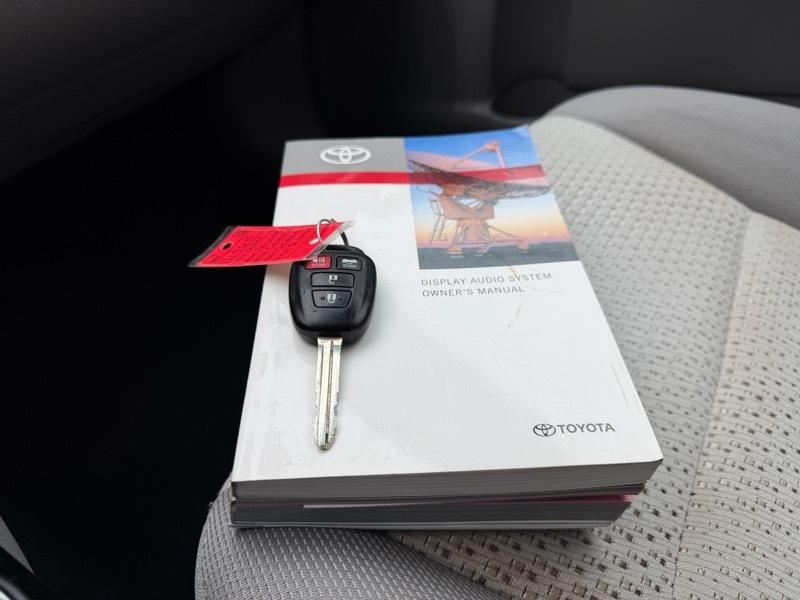 Toyota Camry LE 4D Sedan 2014