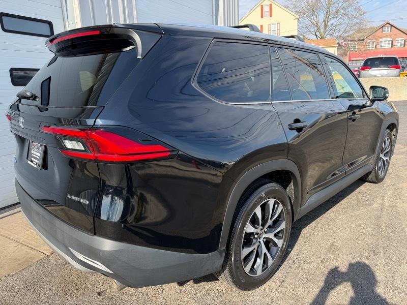 Toyota Grand Highlander Hybrid MAX Limited AWD 2024