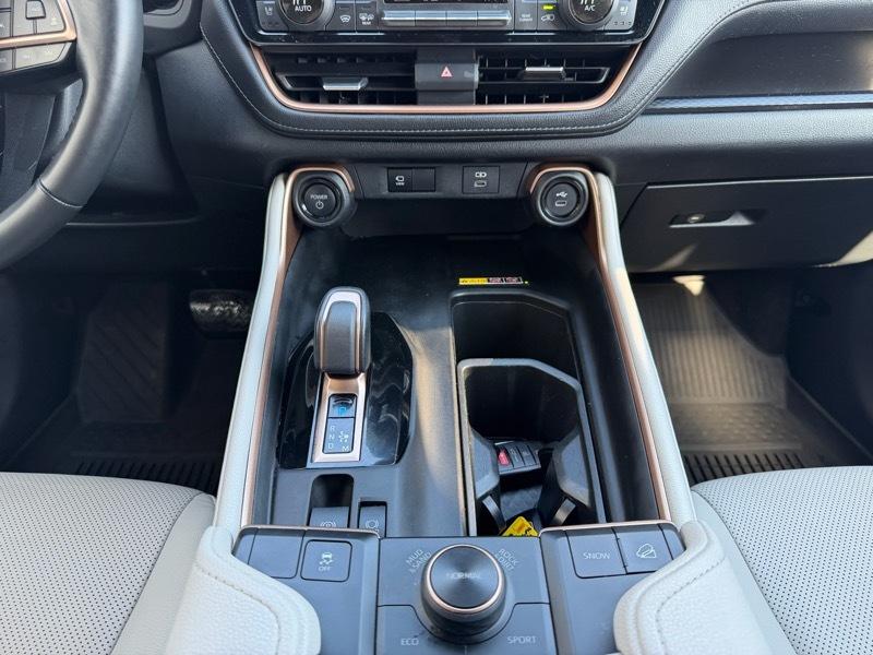 Toyota Grand Highlander Hybrid MAX Limited AWD 2024