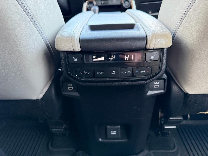 Toyota Grand Highlander Hybrid MAX Limited AWD 2024