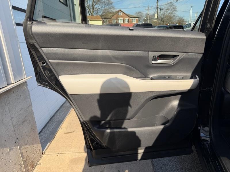 Toyota Grand Highlander Hybrid MAX Limited AWD 2024