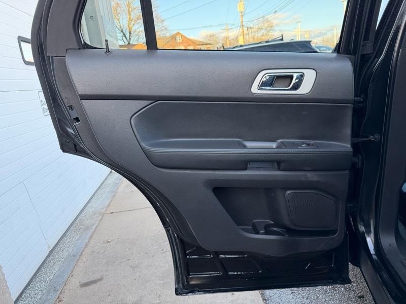 Ford Explorer Sport 4WD 2013