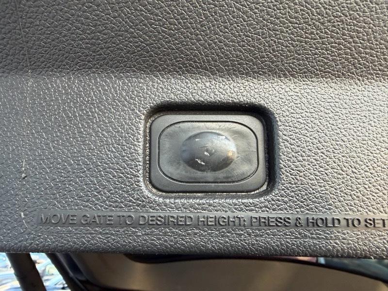 Ford Explorer Sport 4WD 2013