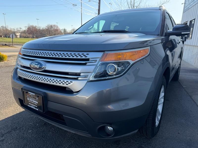 Ford Explorer XLT 4WD 2014