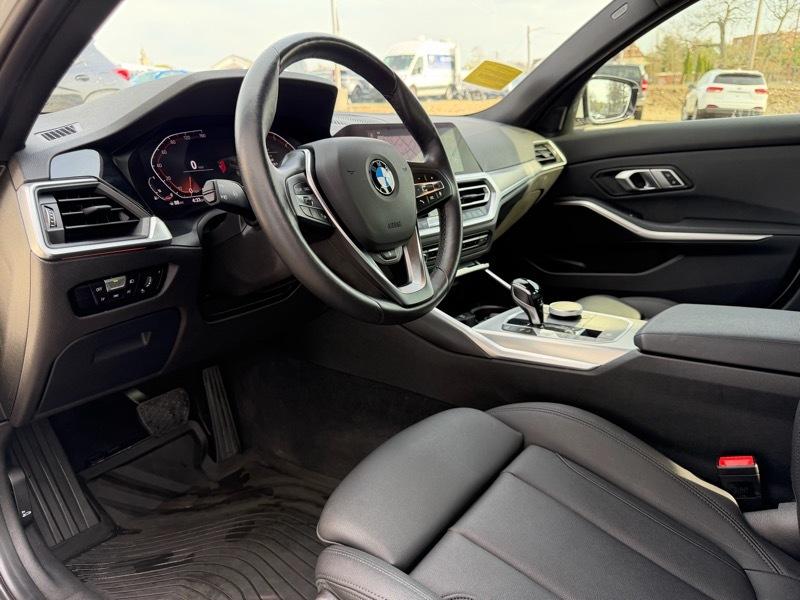 BMW 3-Series 330i xDrive 2021