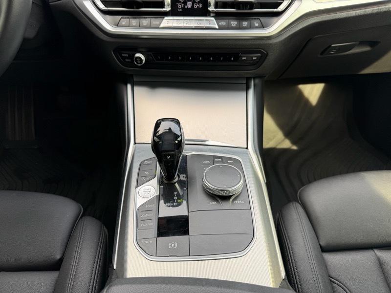 BMW 3-Series 330i xDrive 2021