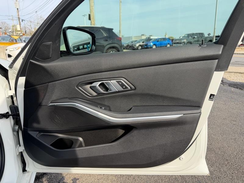 BMW 3-Series 330i xDrive 2021