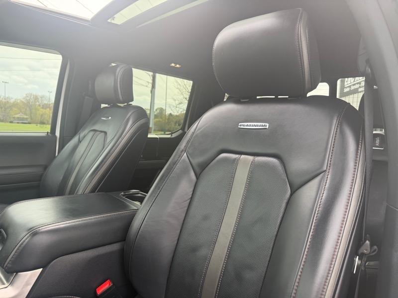 Ford F-350 SD Platinum Crew Cab 4WD 2022