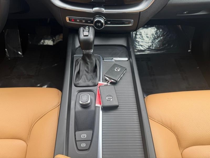 Volvo XC60 T5 Momentum AWD 2018