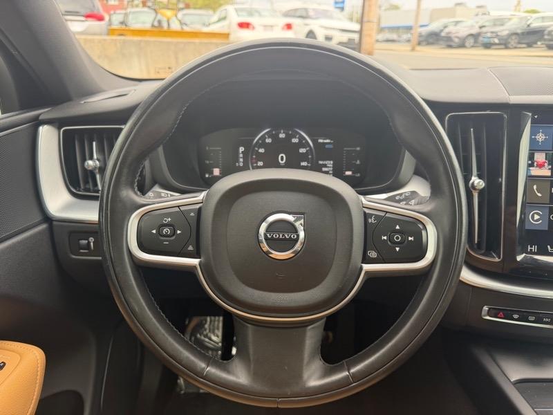 Volvo XC60 T5 Momentum AWD 2018