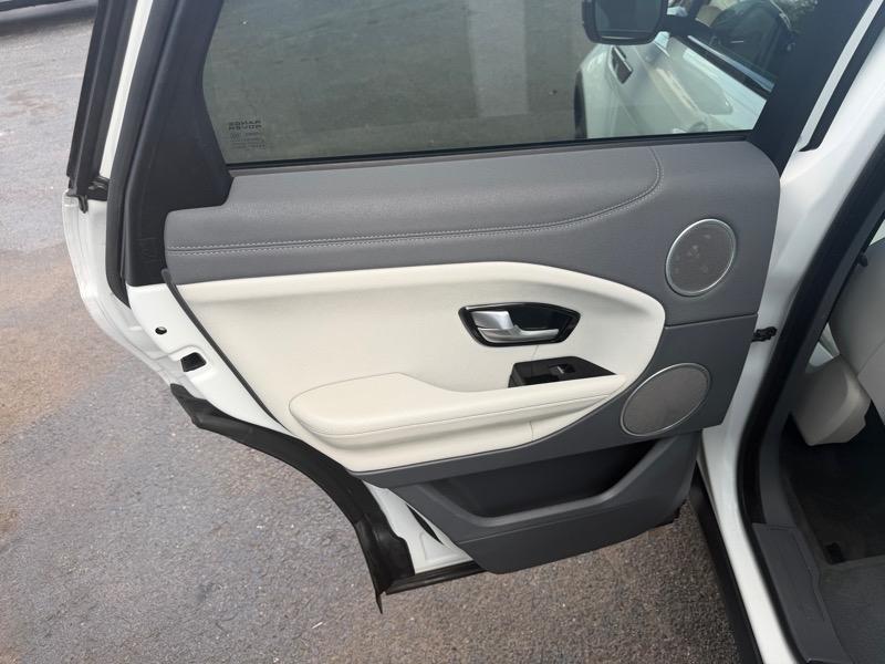 Land Rover Range Rover Evoque SE 2016