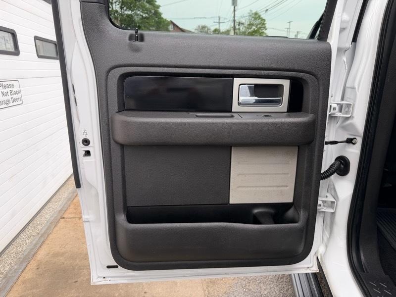 Ford F-150 FX4 SuperCrew 4WD 2011