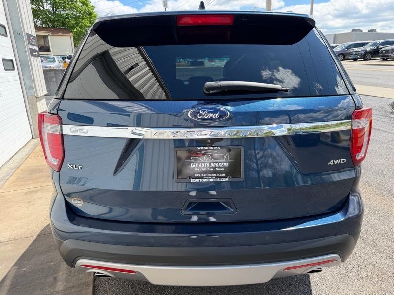 Ford Explorer XLT 4WD 2017