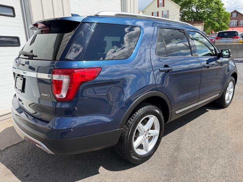 Ford Explorer XLT 4WD 2017