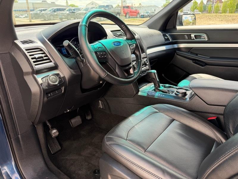 Ford Explorer XLT 4WD 2017