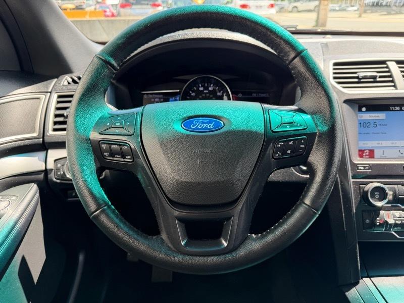 Ford Explorer XLT 4WD 2017