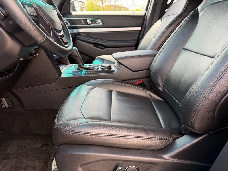 Ford Explorer XLT 4WD 2017