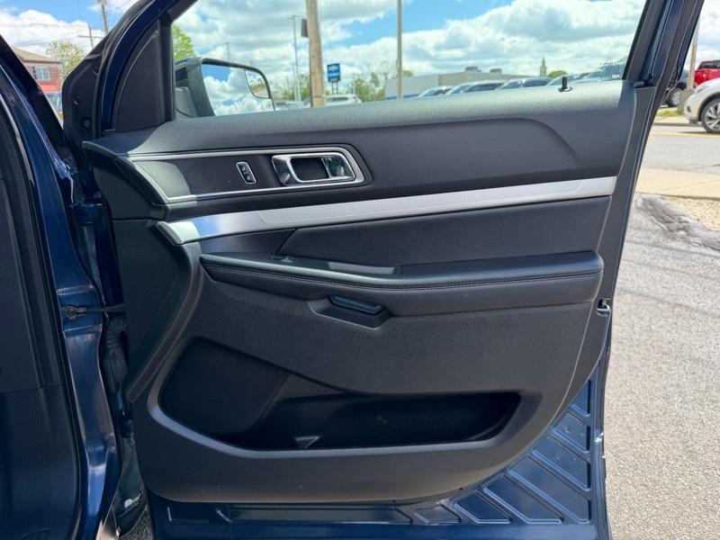Ford Explorer XLT 4WD 2017