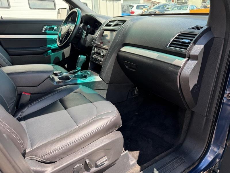 Ford Explorer XLT 4WD 2017
