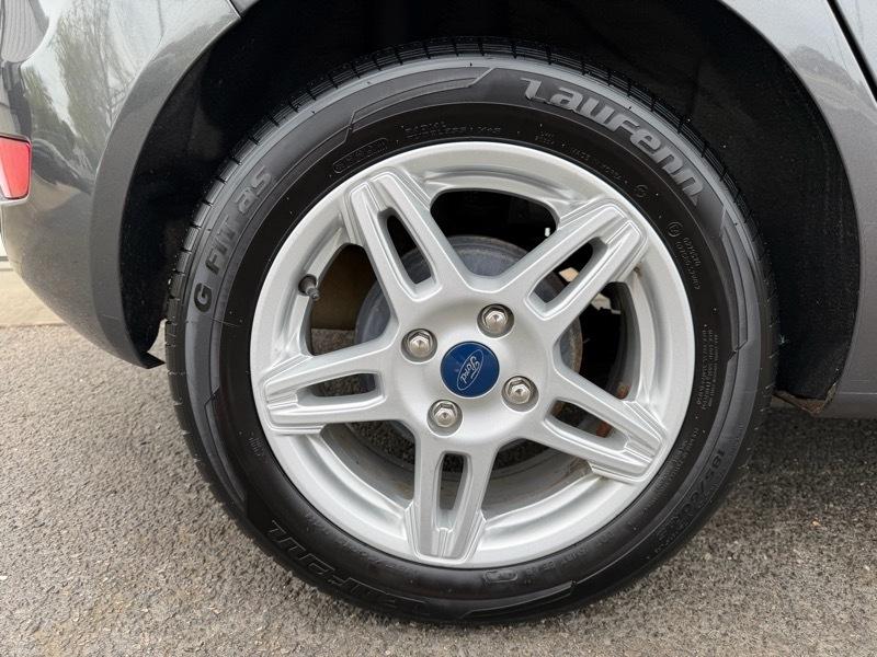 Ford Fiesta SE Hatchback 2019