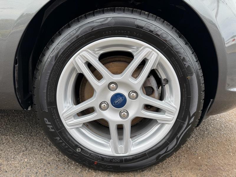Ford Fiesta SE Hatchback 2019