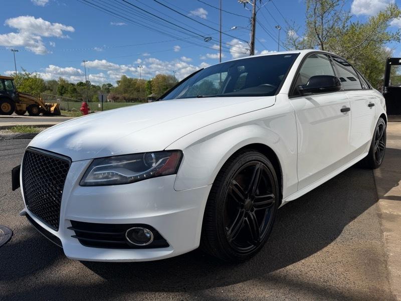 Audi S4 Sedan quattro 2011