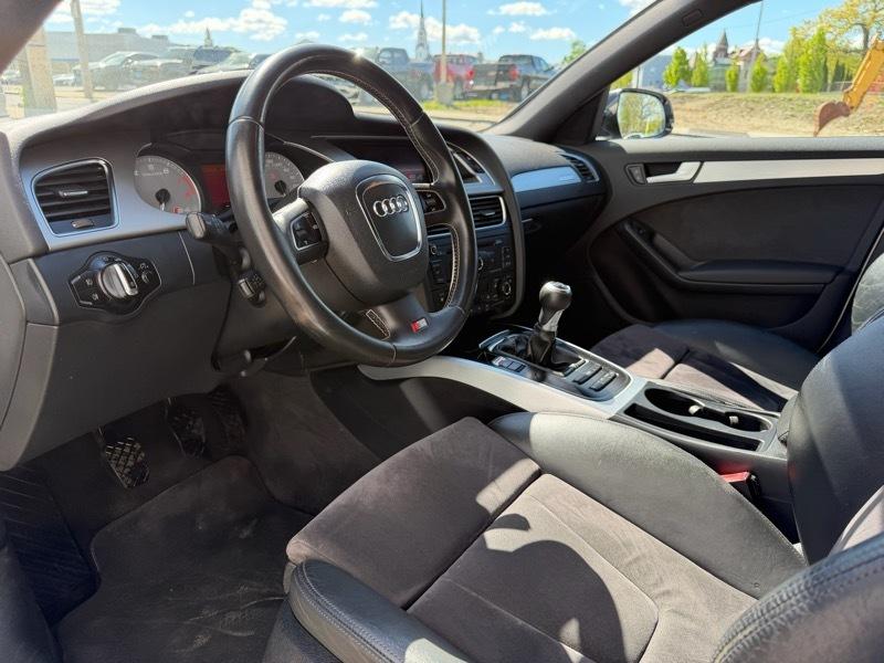 Audi S4 Sedan quattro 2011