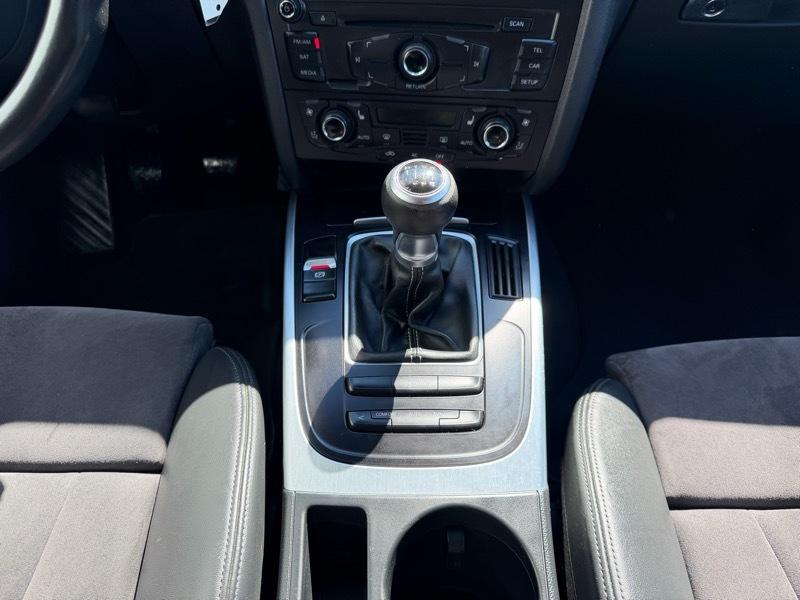 Audi S4 Sedan quattro 2011