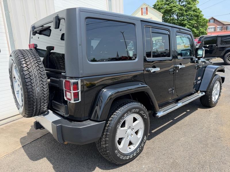 Jeep Wrangler Unlimited Sahara 4WD 2011