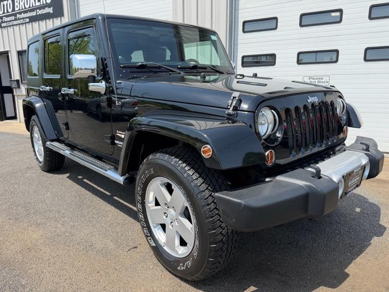 Jeep Wrangler Unlimited Sahara 4WD 2011