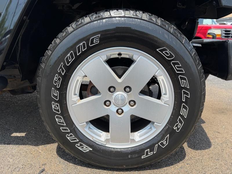 Jeep Wrangler Unlimited Sahara 4WD 2011