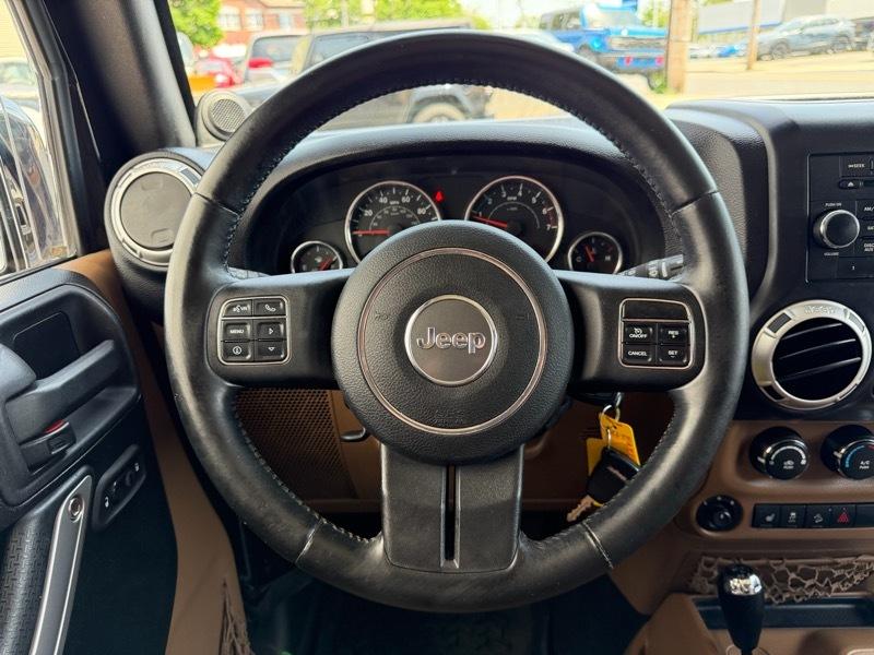 Jeep Wrangler Unlimited Sahara 4WD 2011