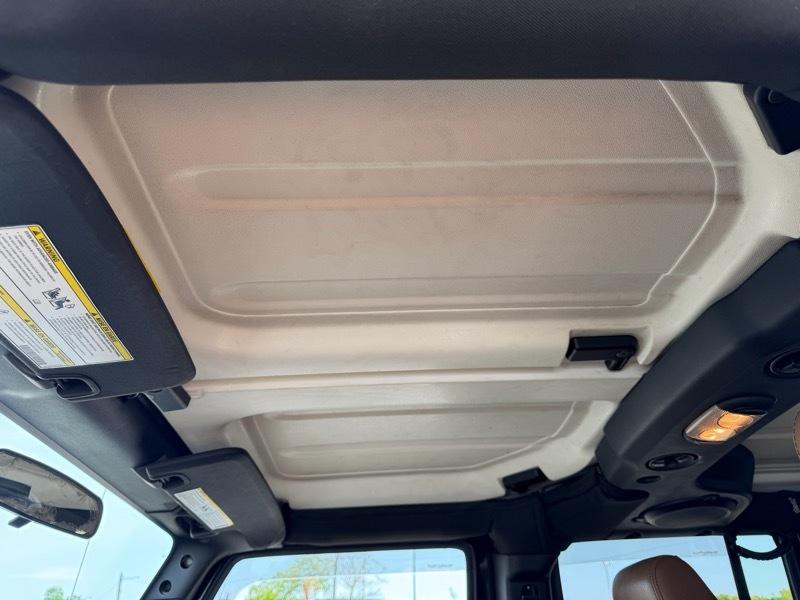 Jeep Wrangler Unlimited Sahara 4WD 2011