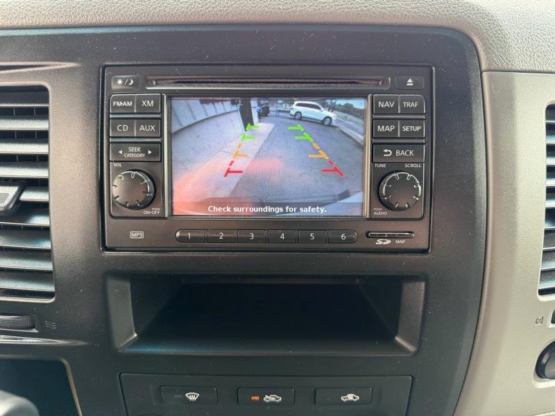 Nissan NV Cargo 2500 HD S V6 High Roof 2014