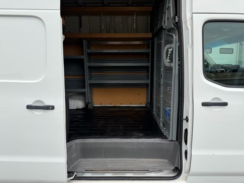 Nissan NV Cargo 2500 HD S V6 High Roof 2014