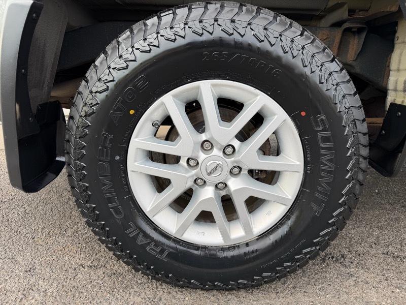 Nissan Frontier SV Crew Cab 4WD 2019