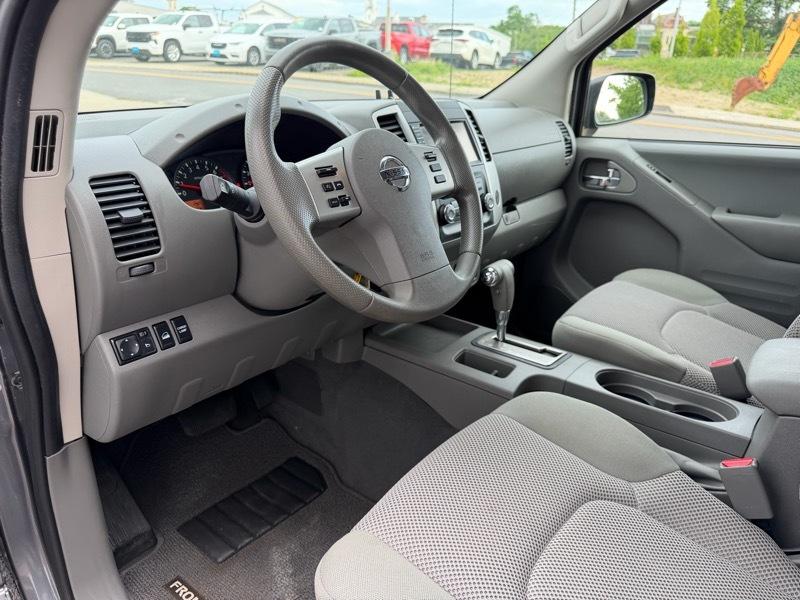 Nissan Frontier SV Crew Cab 4WD 2019