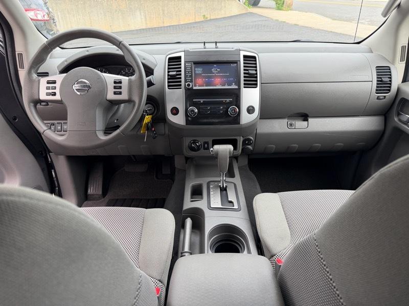 Nissan Frontier SV Crew Cab 4WD 2019